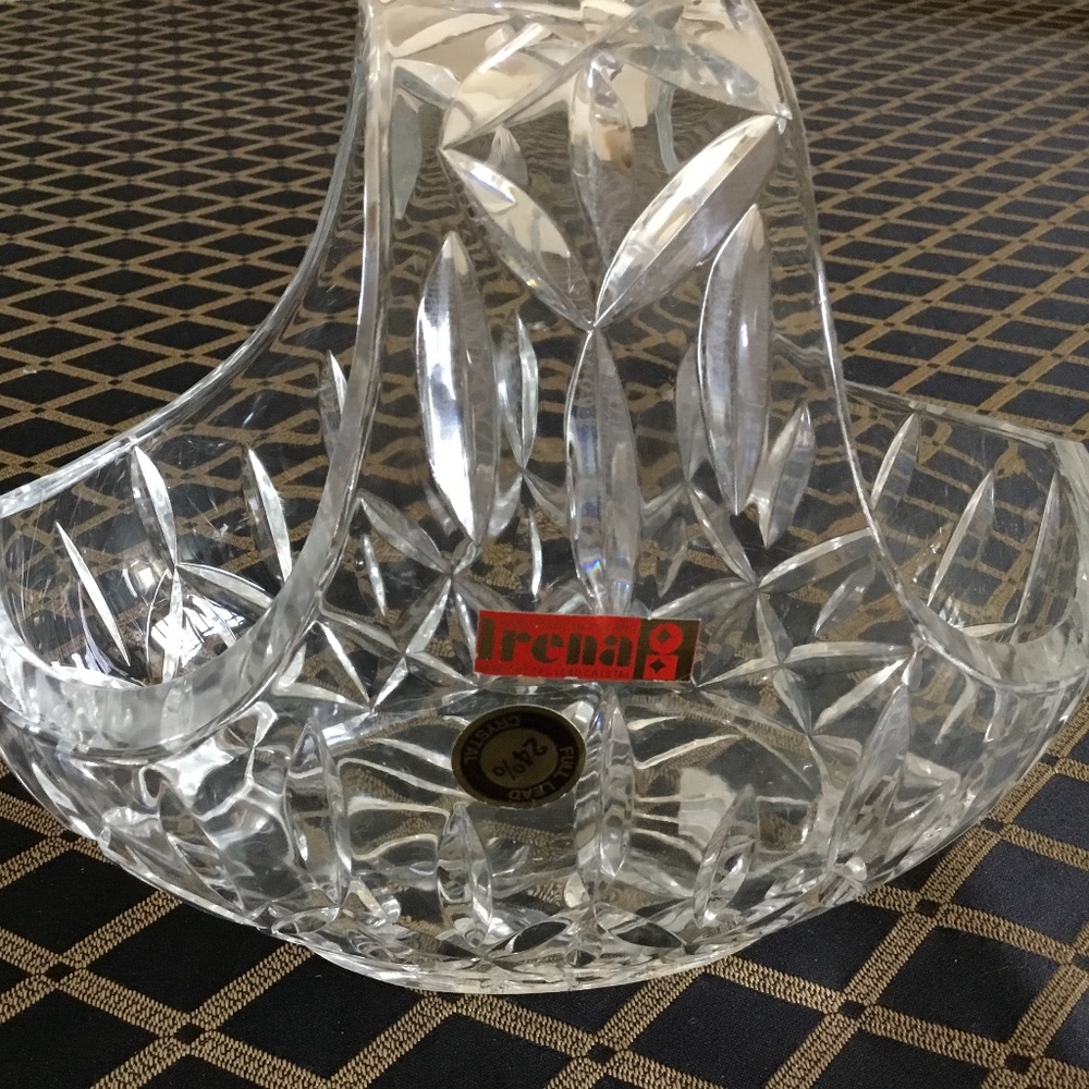 Crystal basket
